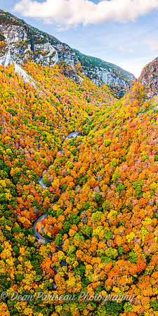 DP_NWG-319 Smugglers Notch in Autumn