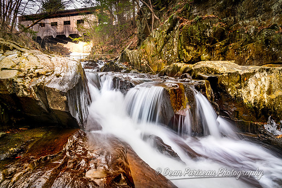 927 Bissell Bridge Cascades